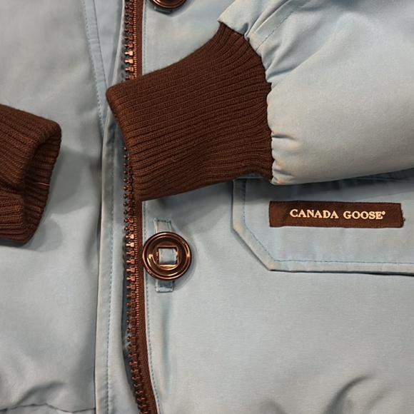 Canada Goose Women’s Chilliwack Bomber size M - Picture 4 of 6